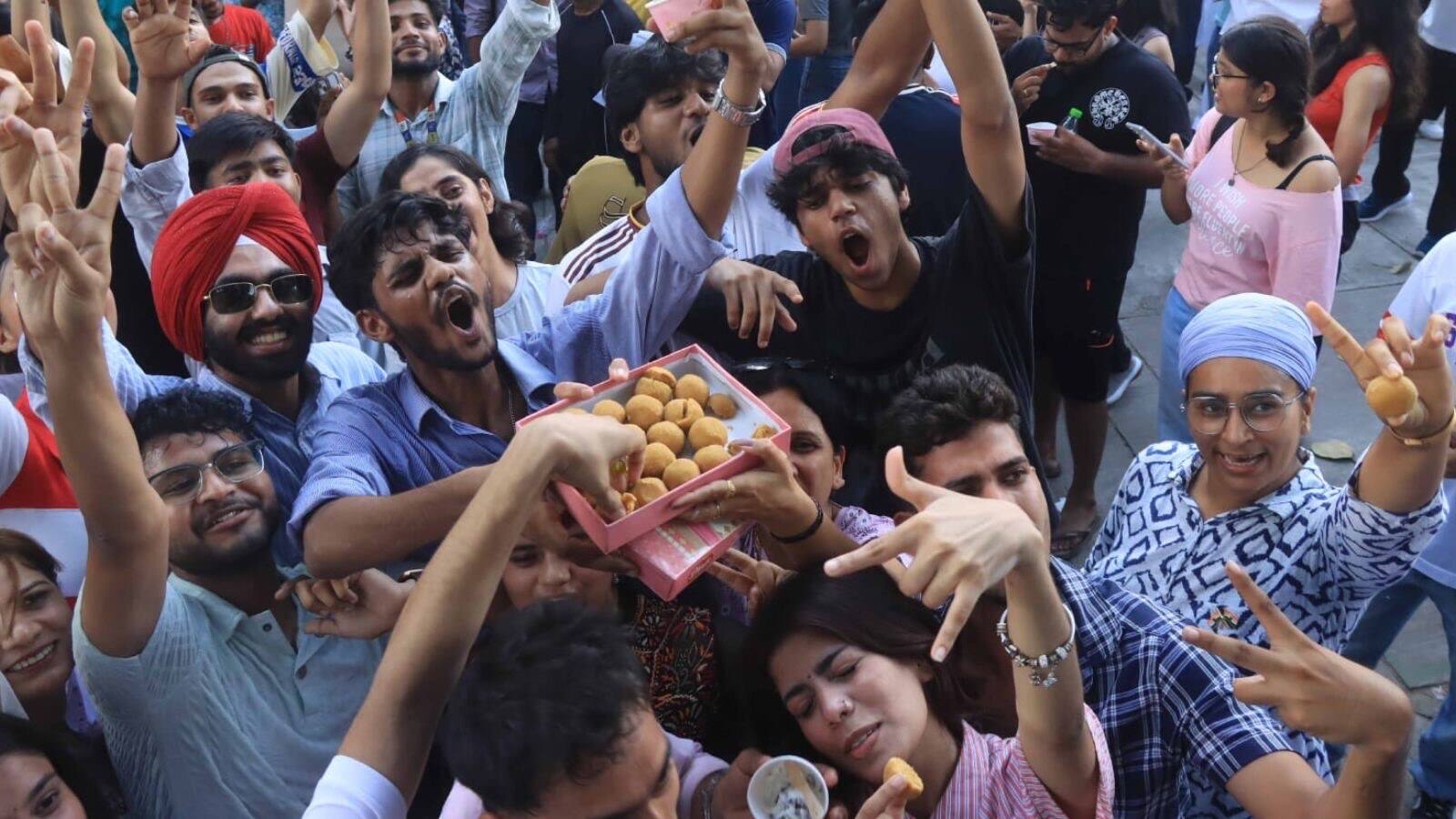 Jantar Mantar Student Stir Ends With 1,800-Chit Reform Feedback Box